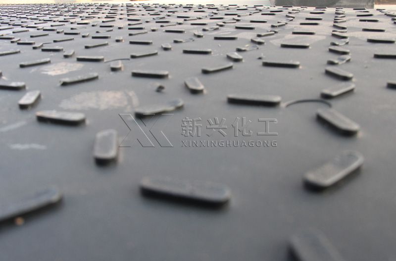 Mobile road coverage from polymer composite material
